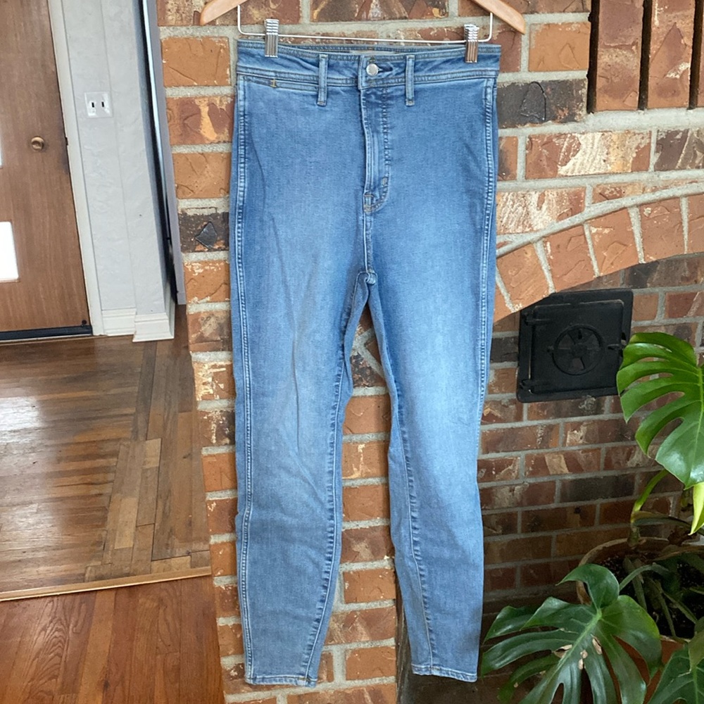 Everlane high rise skinny jeans, medium-light wash, size 28 regular